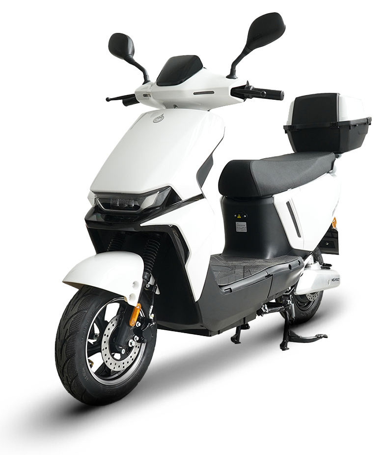 Scooter elétrica branca